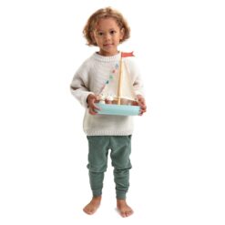 Tender Leaf Toys - Sailaway Boat - Educational Wooden Sailing Boat Play Set with 2 Animal Figures for Kids - Age 3+