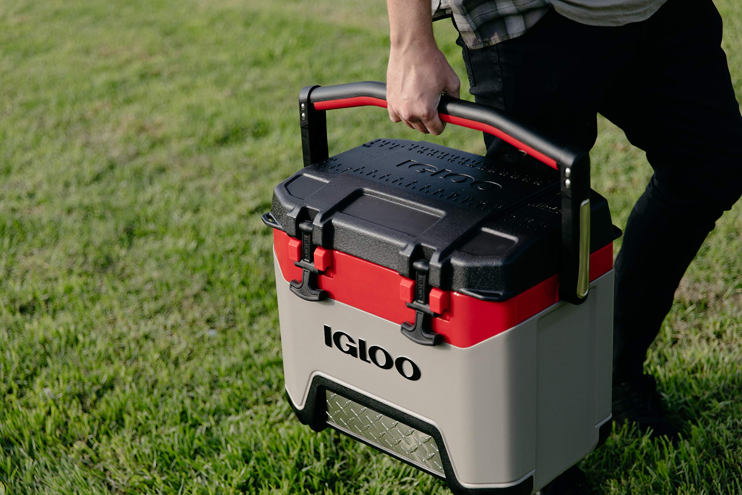 Igloo BMX Hard Coolers 25QT, Sandstone/Red