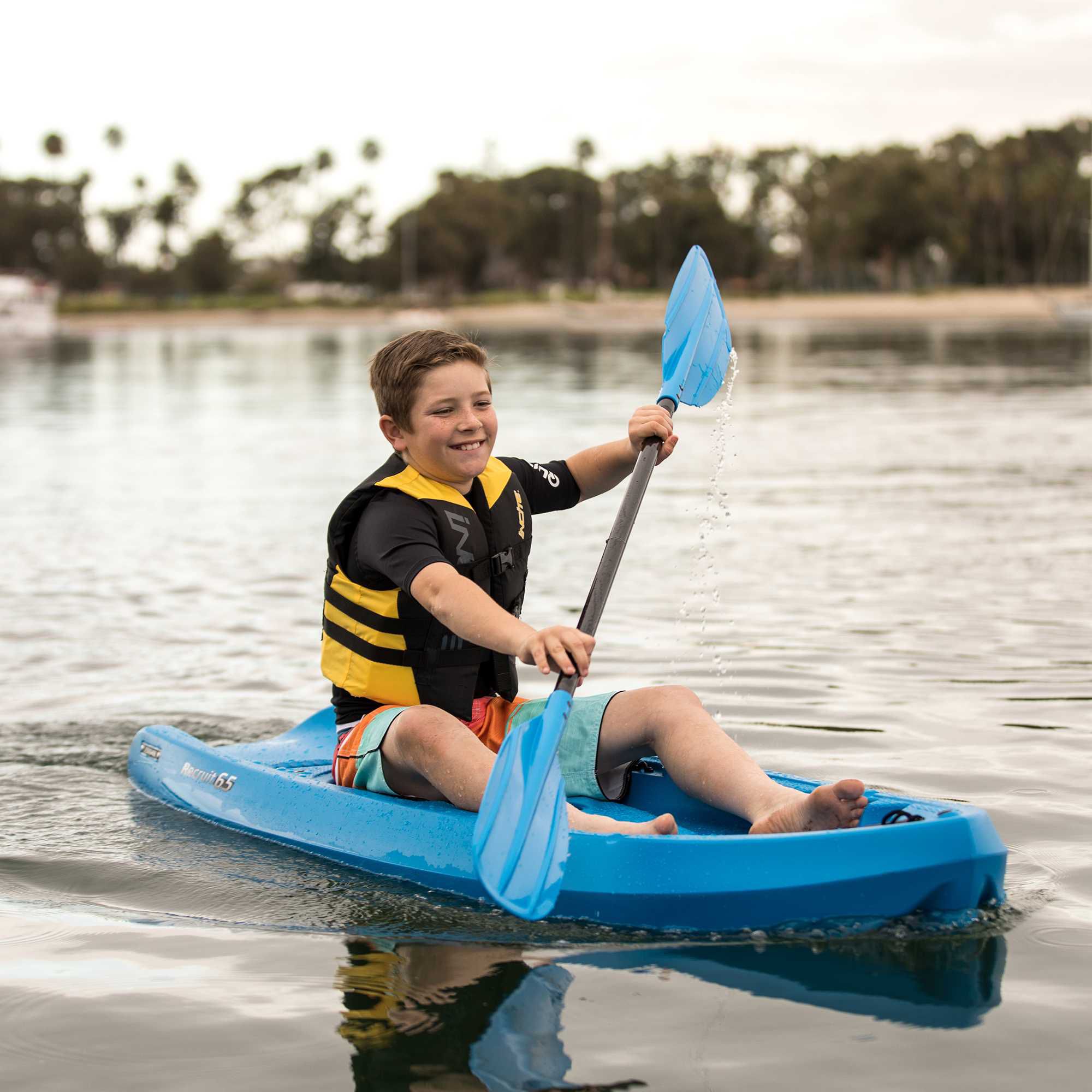 Lifetime Youth Recruit Kayak and Paddle Package, Blue