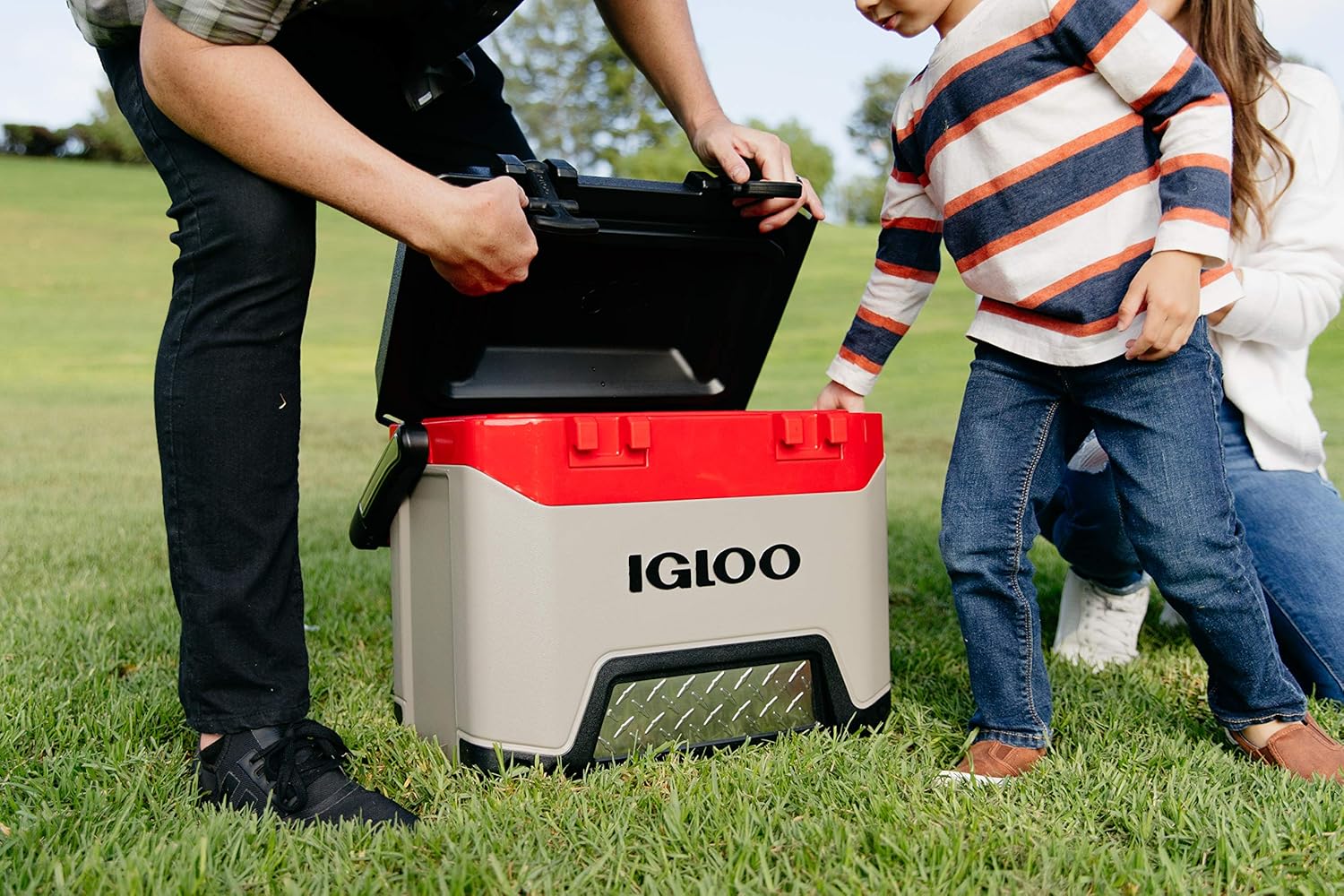 Igloo BMX Hard Coolers 25QT, Sandstone/Red