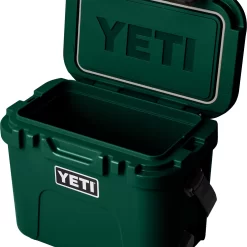 YETI Roadie 15 Hard Cooler - Black Forest Green