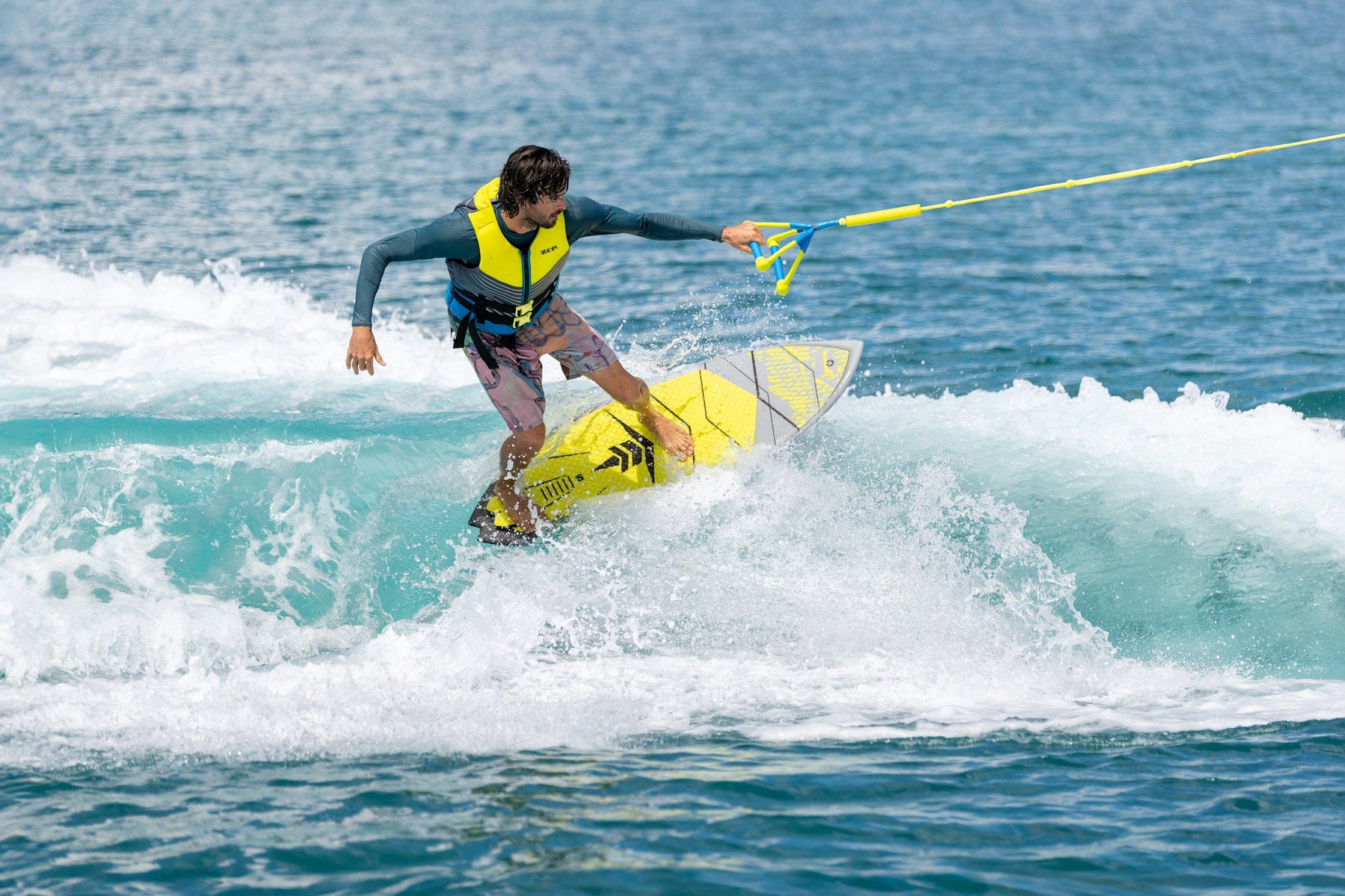 ZUP 4'11" WAKESURF Wakeboard with EVA Foam Grip Pad, Kneeboard, Wakeskate, Water Sports and Surf Board for Beginner and Intermediate Riders, Hornet - Image 4