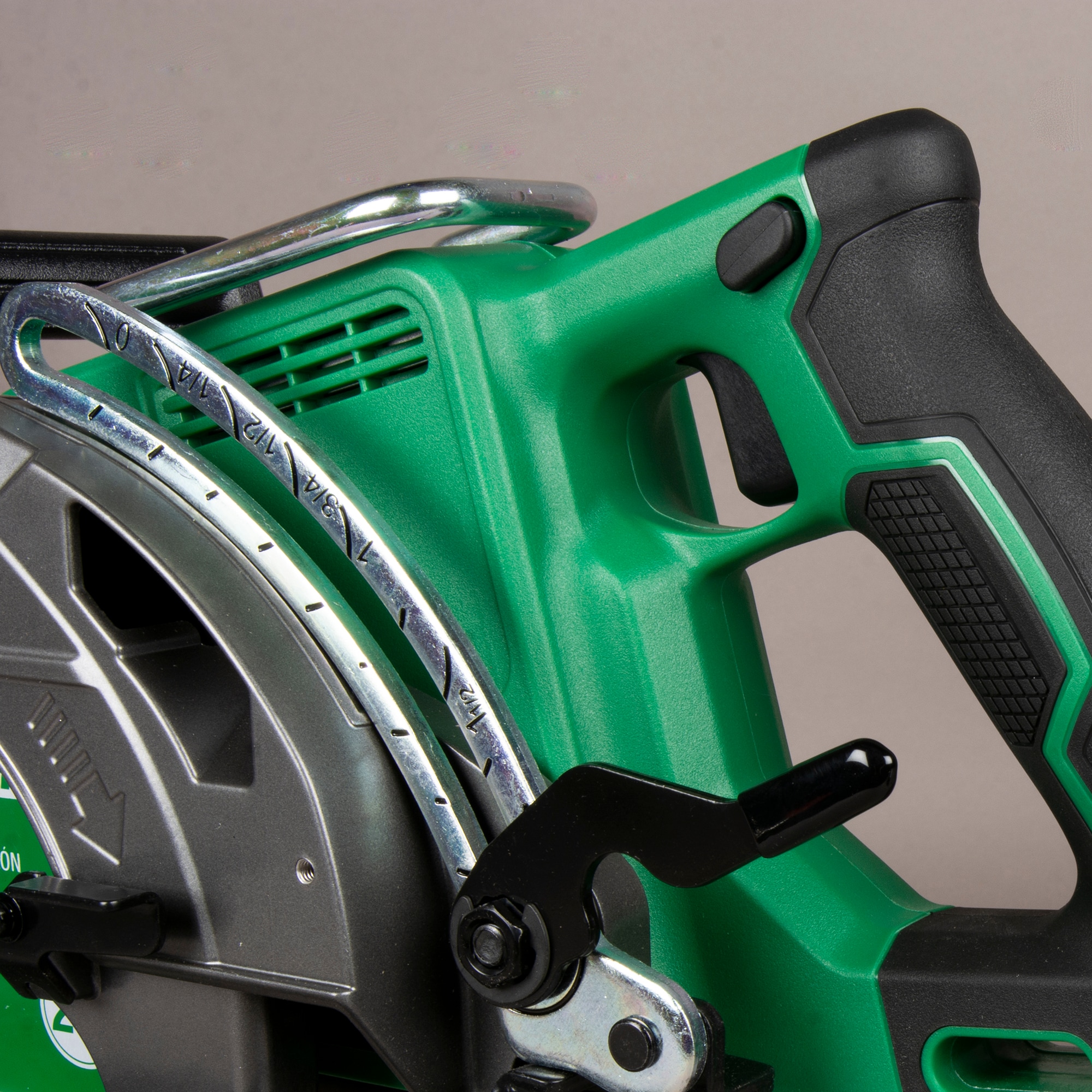Metabo HPT Multi-Volt 36-volt 4 -Amp 7-1/4-in Brushless Hybrid Capable Cordless Circular saw ( Battery Included )