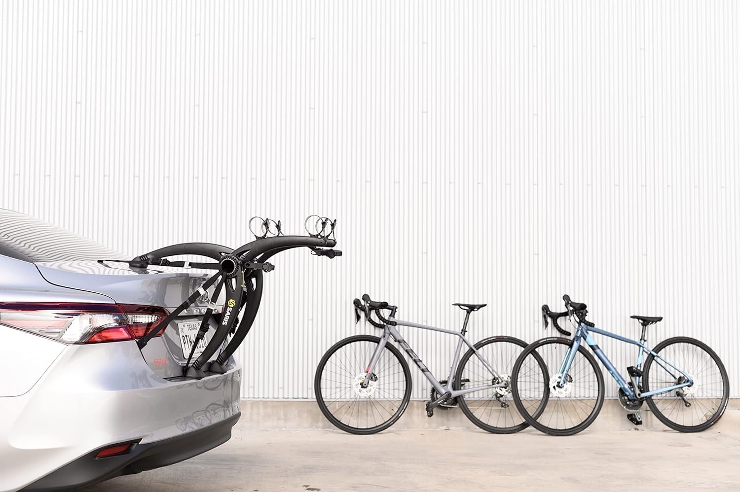 Saris Bones 805 2 Bike Trunk Mount Rack