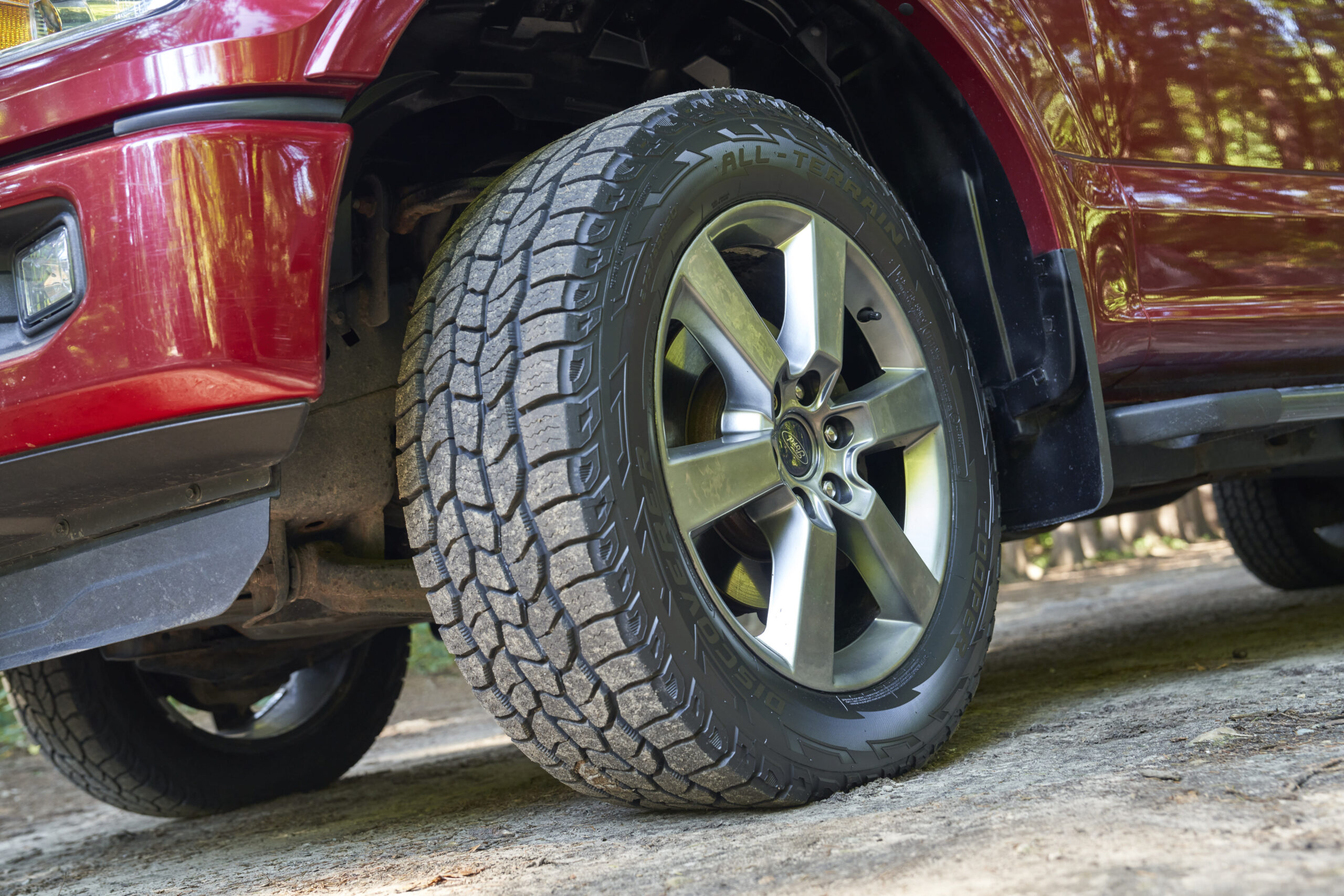 Cooper Discoverer All-Terrain LT275/70R18 125S All- Season Tire