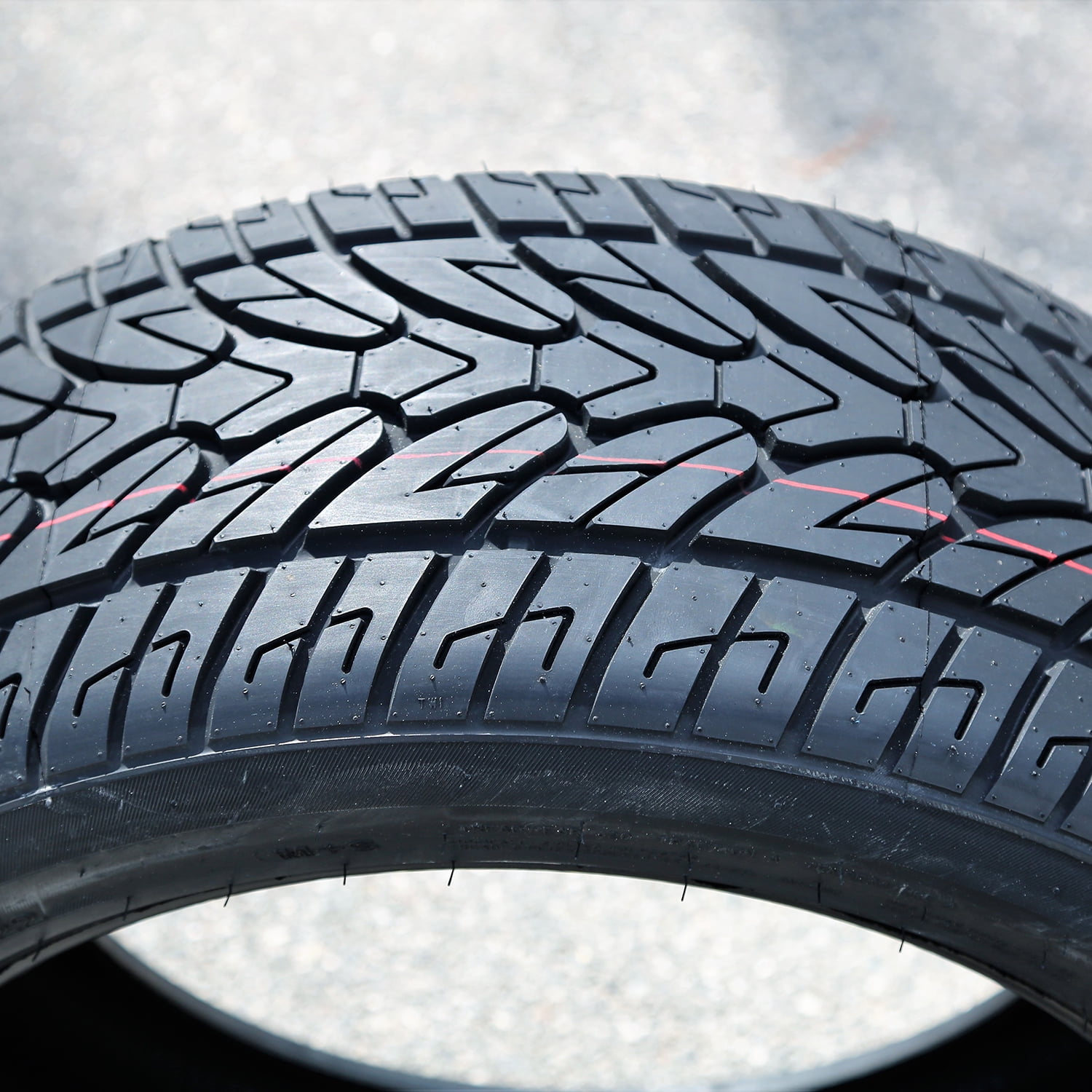 Fullway HS266 305/45R22 118V XL Performance a/s All Season Tire