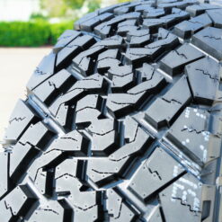 Set of 4 Venom Power Terra Hunter X/T 265/70R17 115S Extreme Terrain Tires