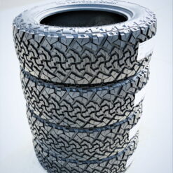Venom Power Terra Hunter X/T 285/60R20 125/122R E 10 Ply Extreme Terrain Light Truck Tire
