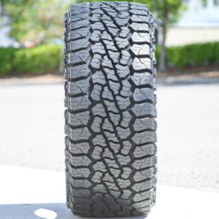 Venom Power Swampthing A/T Xtreme Dirt 33X11.50R20 118Q E 10 Ply All Terrain Light Truck Tire