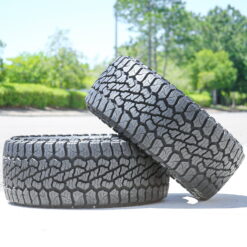 Venom Power Swampthing A/T Xtreme Dirt 33X11.50R20 118Q E 10 Ply All Terrain Light Truck Tire