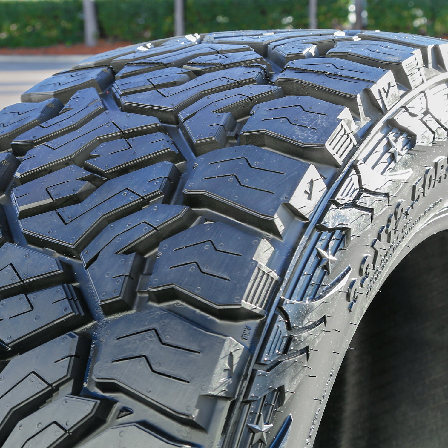 Venom Power Trail Hunter ATX 33X12.50R20 119Q F 12 Ply a/t All Terrain Light Truck Tire