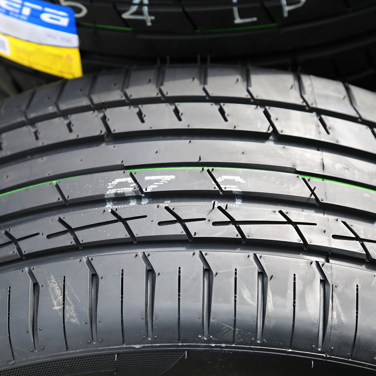 Set of 4 Accelera Iota ST68 275/45R21 110W XL High Performance a/s All Season Tires