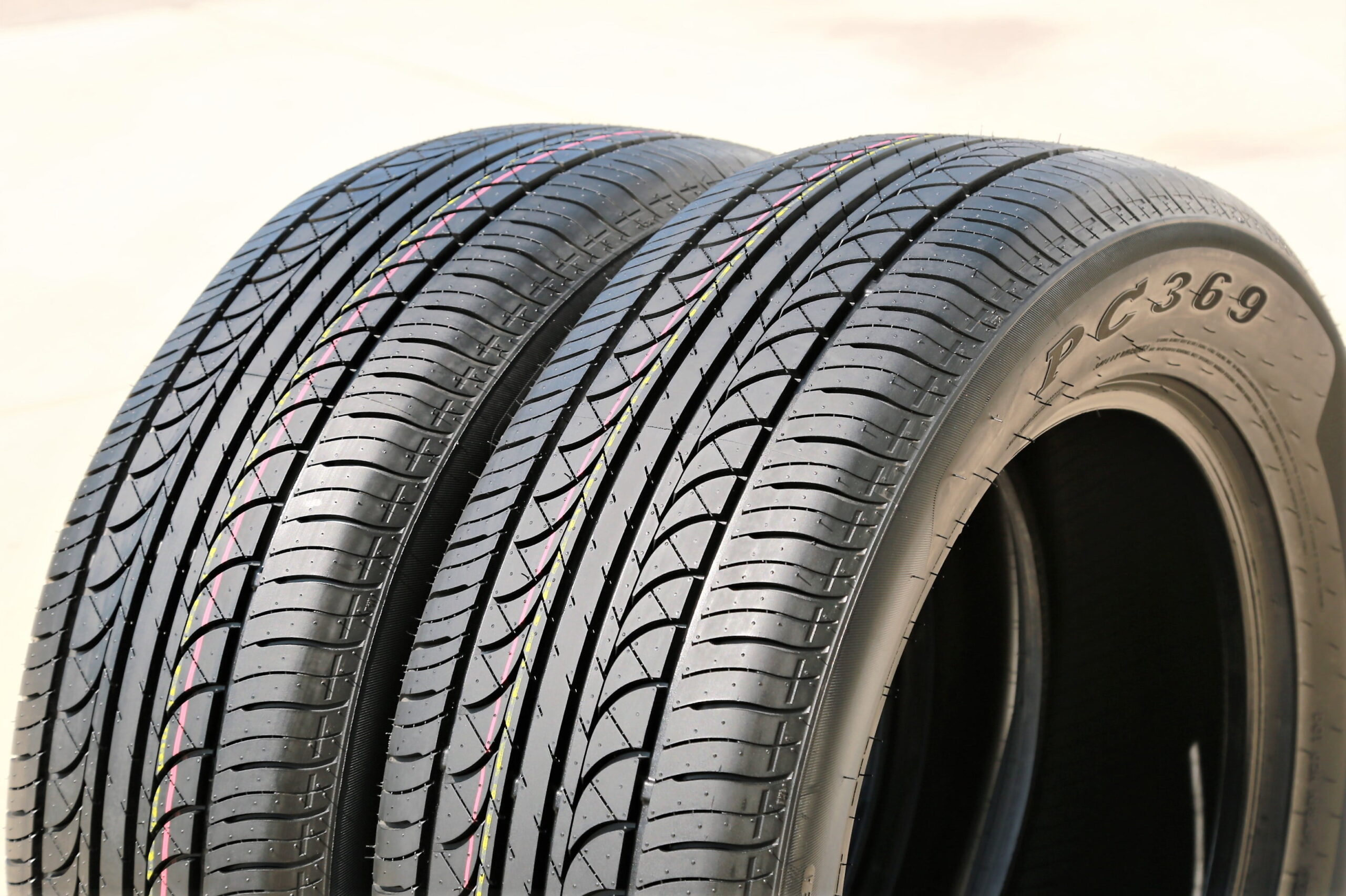 Set of 4 Fullway PC369 205/65R16 95H Performance a/s All Season Tires