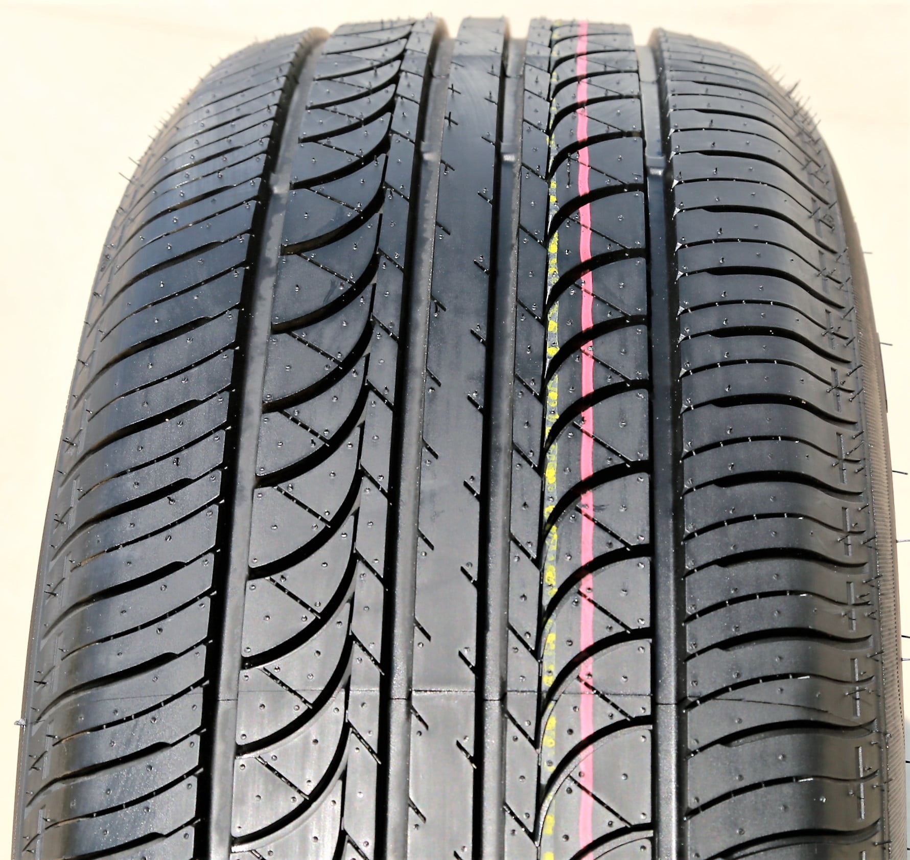 Set of 4 Fullway PC369 215/55R18 95V Performance a/s All Season Tires