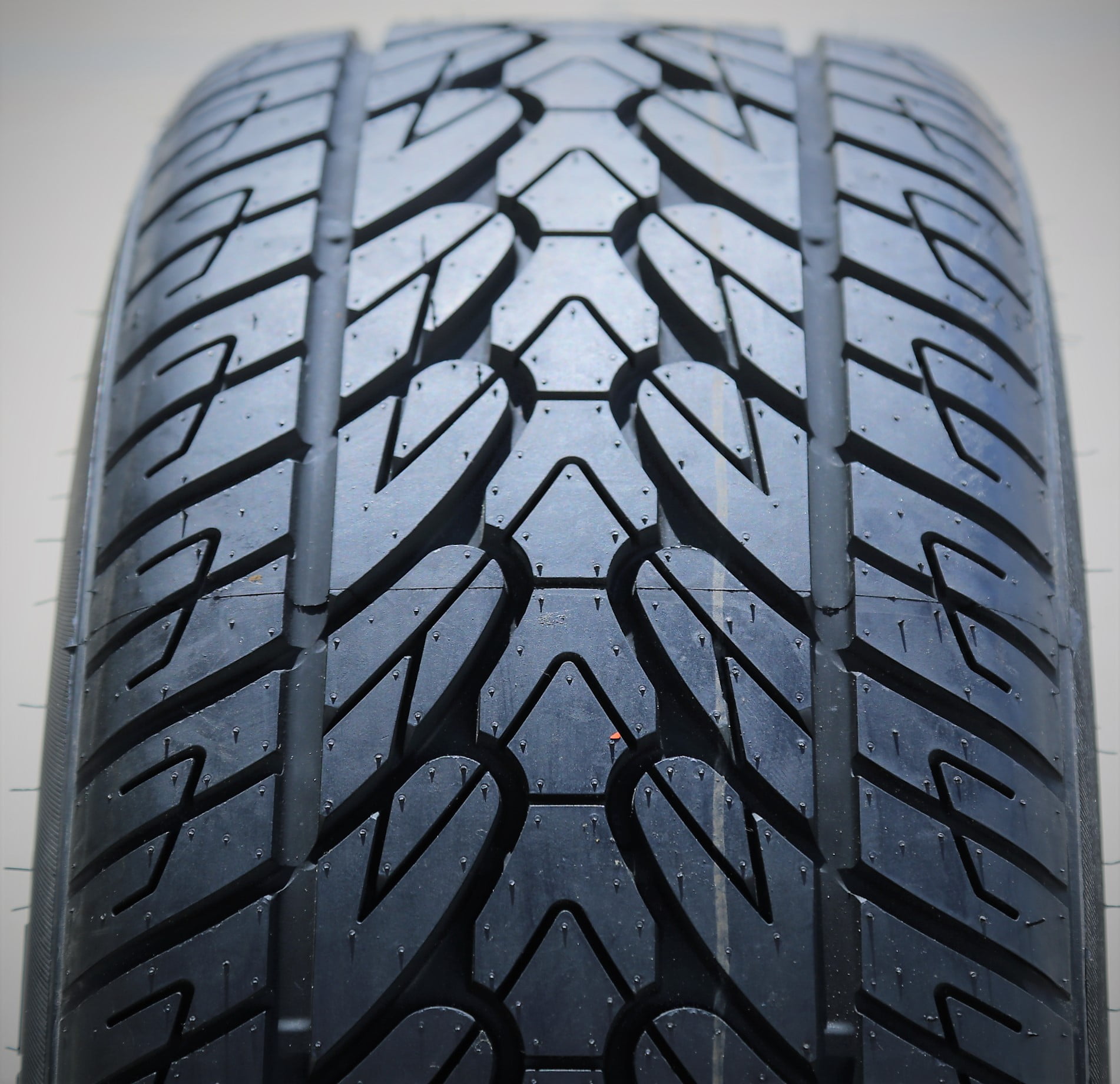 Set of 4 Fullway HS266 275/55R20 117H XL Performance a/s All Season Tires