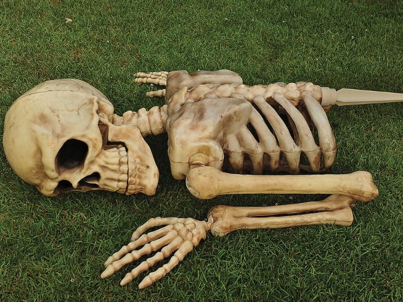 Skeleton Grave Ground Breaker Halloween Prop Yard Posable Haunted House Giant 4'