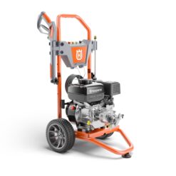 Husqvarna Medium Duty 3000-PSI 2.3-GPM Cold Water Gas Pressure washer with 4 Spray Tips