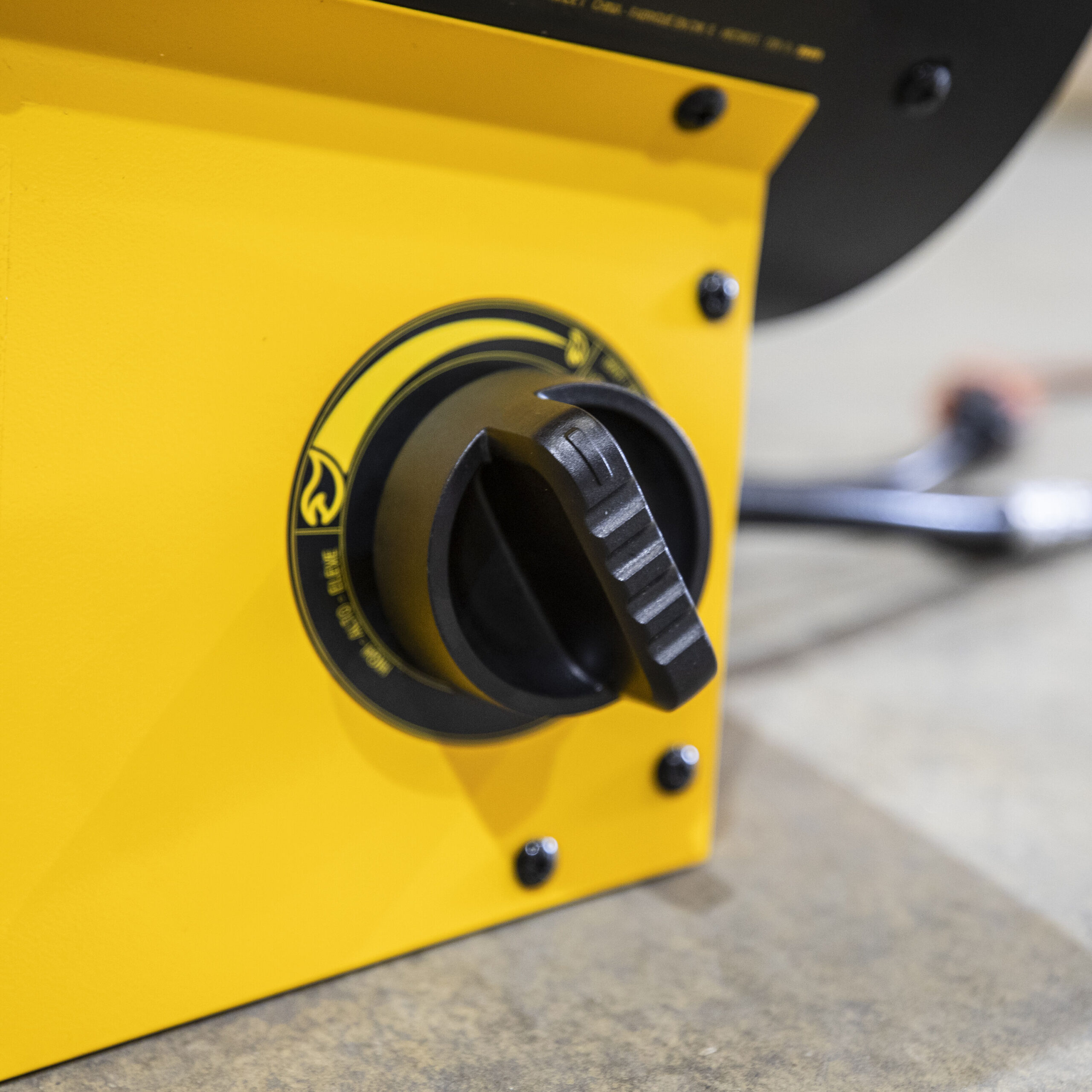 DEWALT Forced Air Propane 125000 -BTU Outdoor Portable Forced air Propane Heater