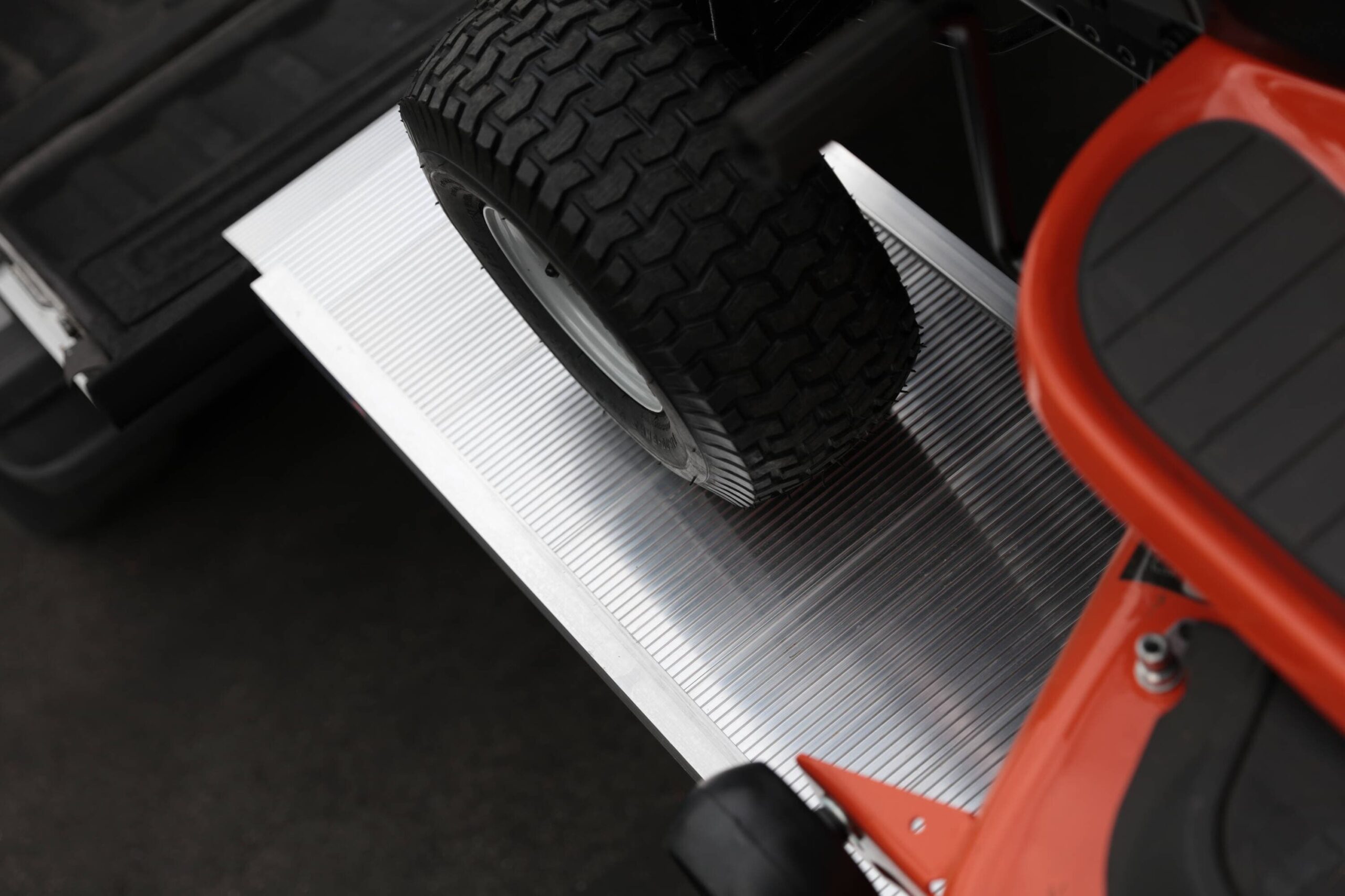 EZ-ACCESS 2.58-ft x 6-ft 1200-lb Capacity Folding Loading Ramp