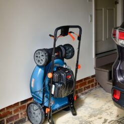 SENIX 22-in Gas Self-propelled lawn mower with 163-cc Briggs and Stratton Engine