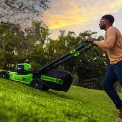 Greenworks 80-volt, 21-in Self Propelled Battery Walk Mower with (1) 4 Ah Battery & Charger Included