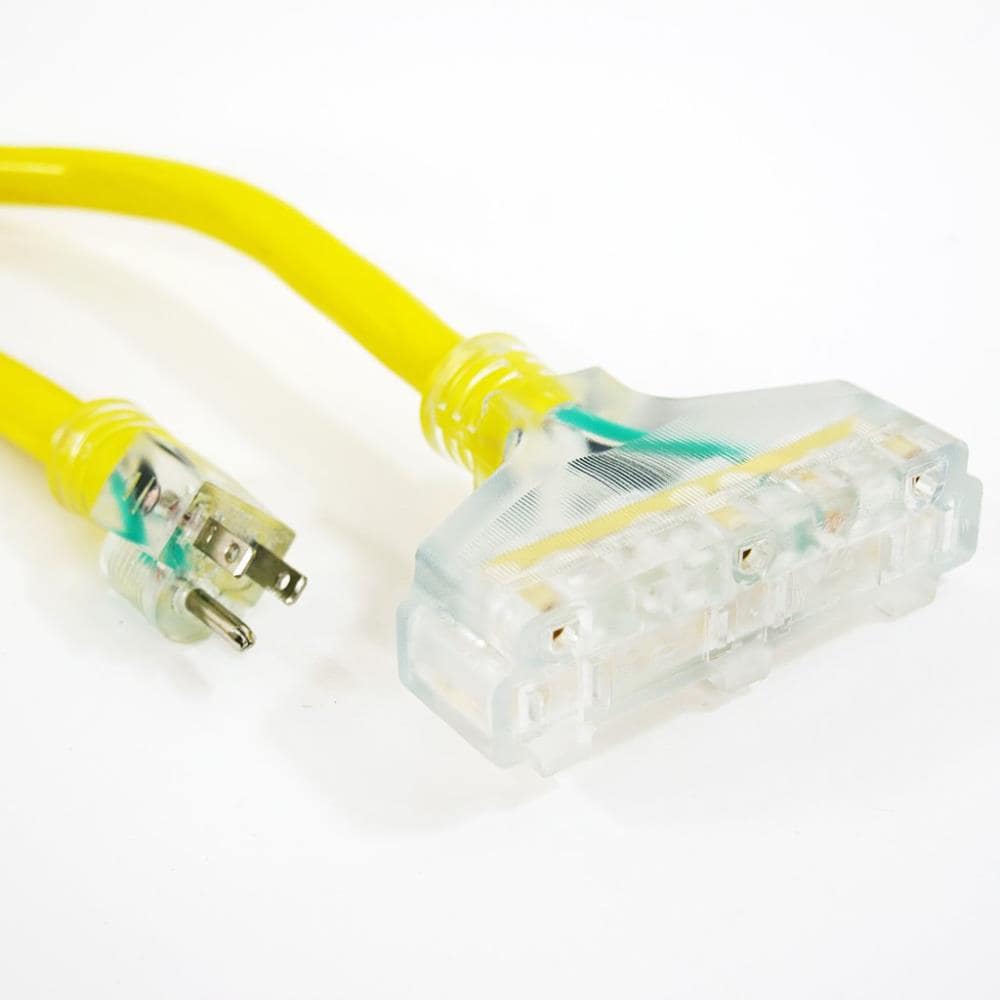Duromax 100-ft 10 / 3 3 Prong Yellow Indoor/Outdoor Heavy Duty Lighted Extension Cord