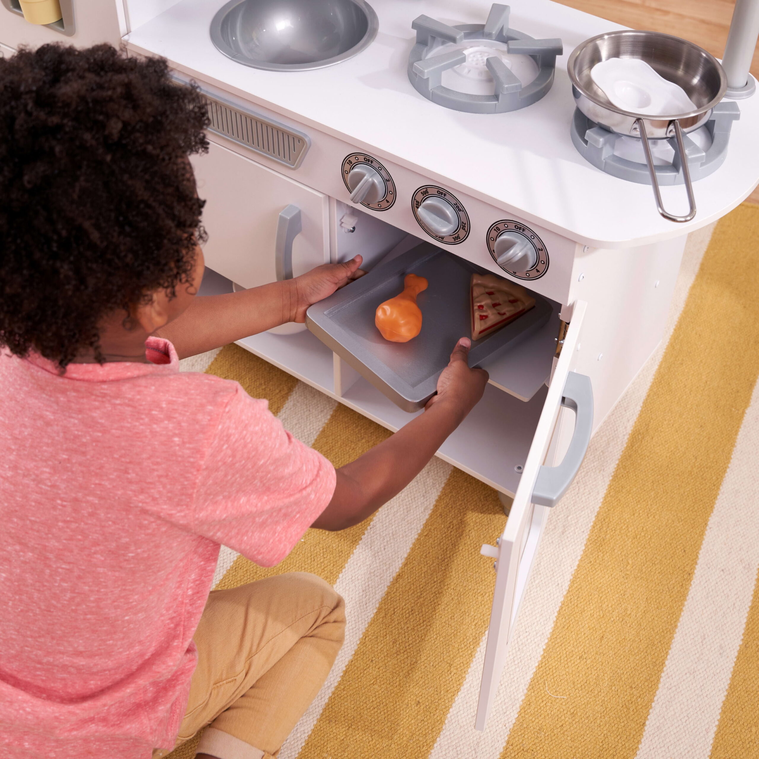 KidKraft Vintage Wooden White Play Kitchen with Ice Maker & Play Phone