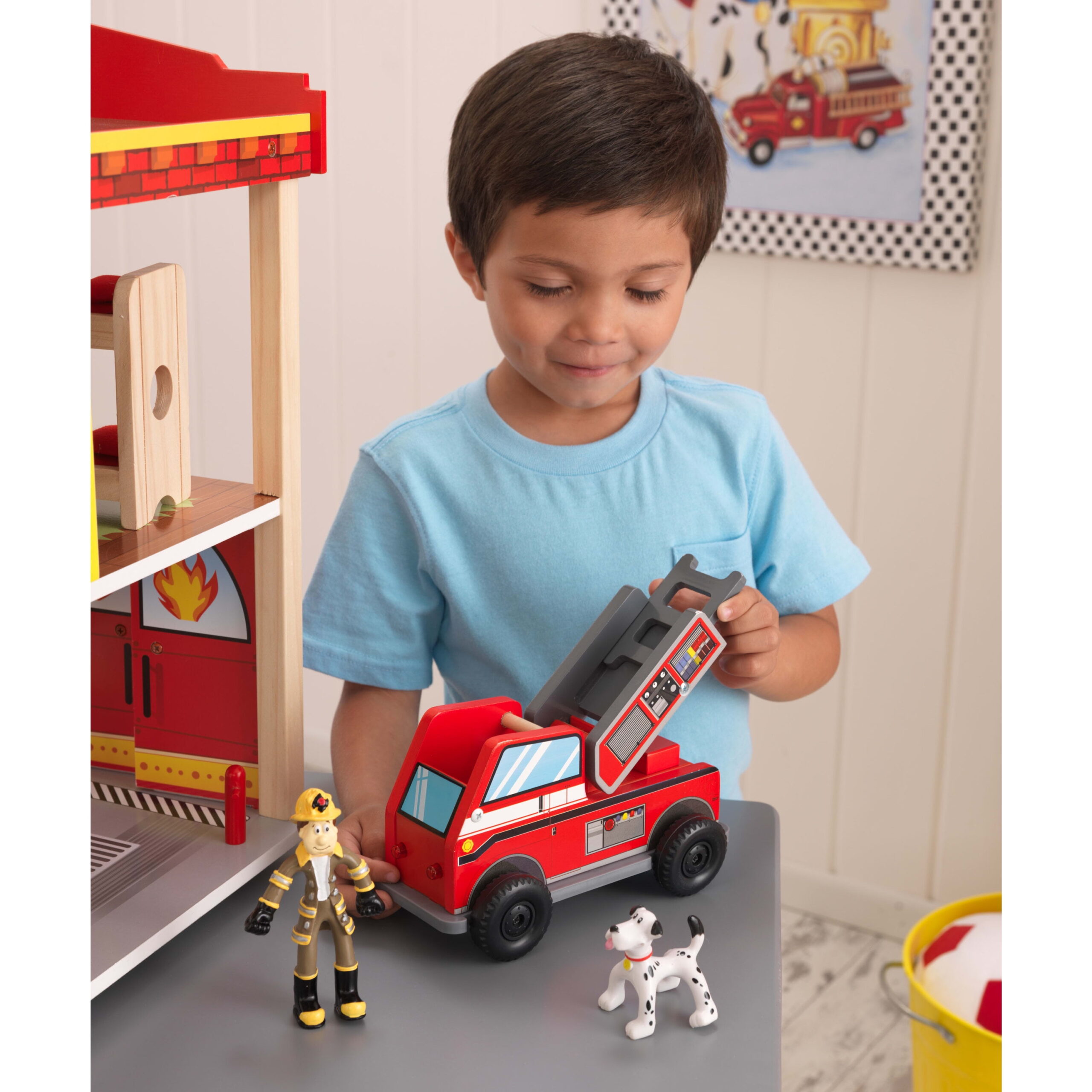 KidKraft Wooden Fire Station Set, 360 Degree Play, Working Garage Doors & Bendable Figures