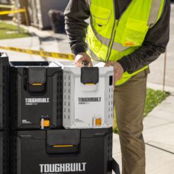 TOUGHBUILT STACKTECH Compact White 16 Quart(s) Hard Insulated Chest cooler