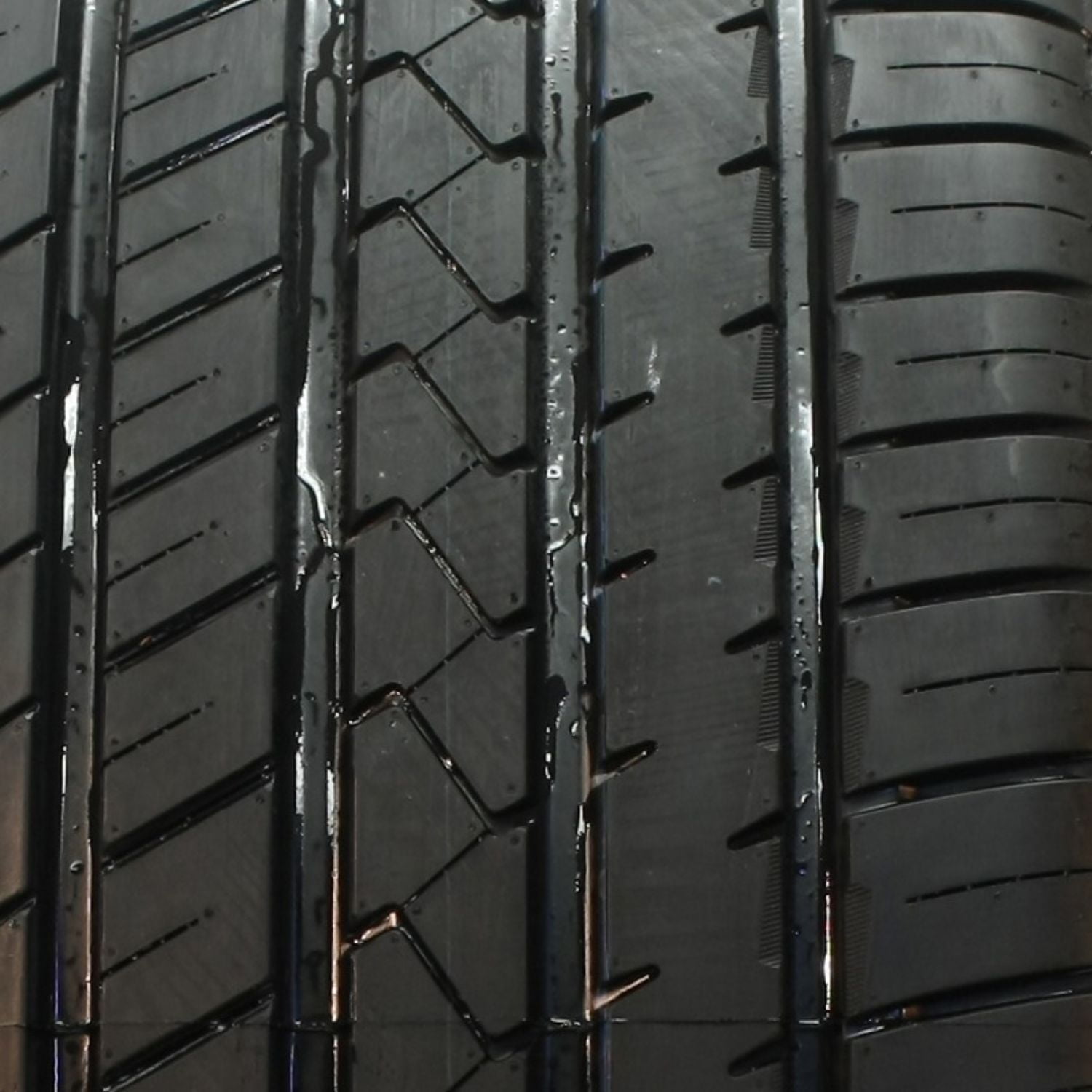 Lionhart LH-Five All Season 255/25ZR24 95W XL Passenger Tire