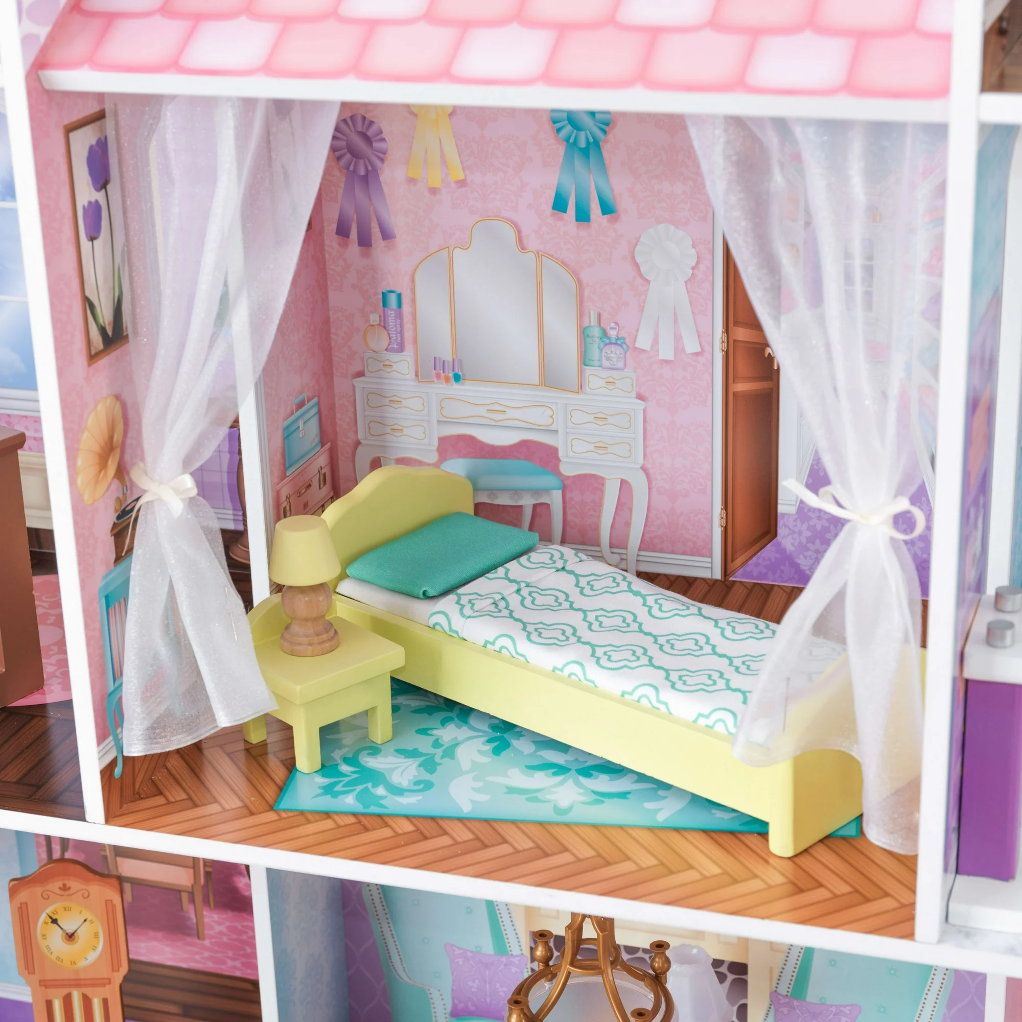 KidKraft Country Estate Wooden Dollhouse with 31 Accessories