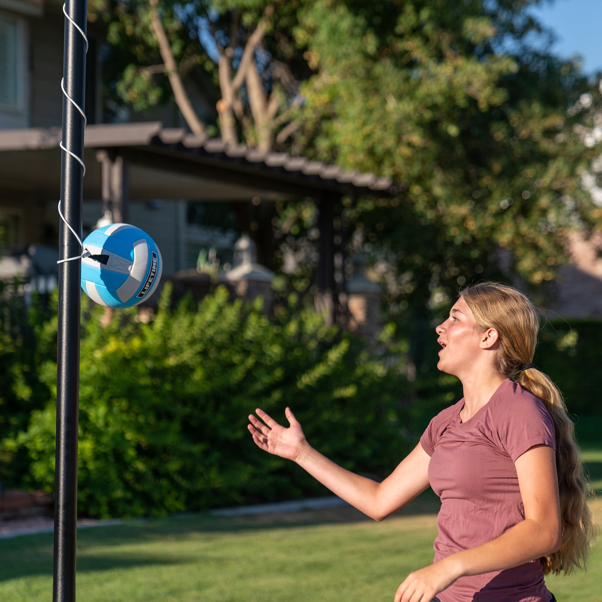 Lifetime Portable 96" Tetherball System with Steel Pole, Ball and Cord and Polyethylene Base (90029)