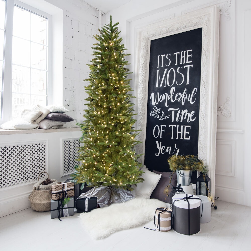 Fraser Hill Farm 9-ft Carmel pine Pre-lit Slim Artificial Christmas Tree with Clear Incandescent Lights
