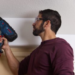 Bosch 18V Brushless 2-1/2-in 15 -Gauge Cordless Finish Nailer (Battery Included and Charger Included)