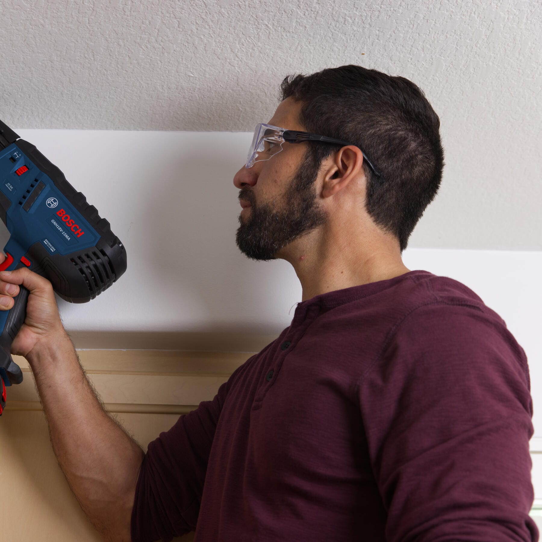 Bosch 18V Brushless 2-1/2-in 15 -Gauge Cordless Finish Nailer (Battery Included and Charger Included)