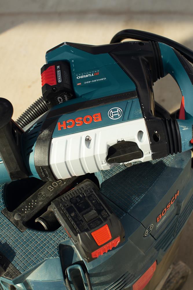 Bosch 18-volt 8 -Amp SDS-Max SDS-max Variable Speed Cordless Rotary Hammer Drill