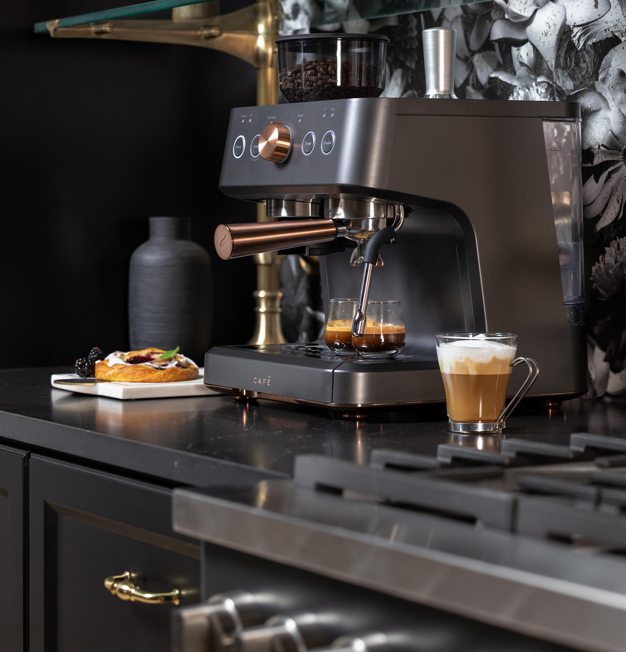 Cafe Bellissimo Semi automatic Stainless steel Programmable Wi-Fi Espresso Machine with Drip Tray ( Matte Black )