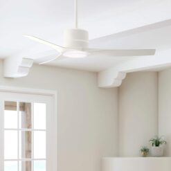 Hunter Piston 52-in Fresh White with Fresh White Blades LED Covered Outdoor Ceiling Fan With Light and Remote Control Included 3 -Blade