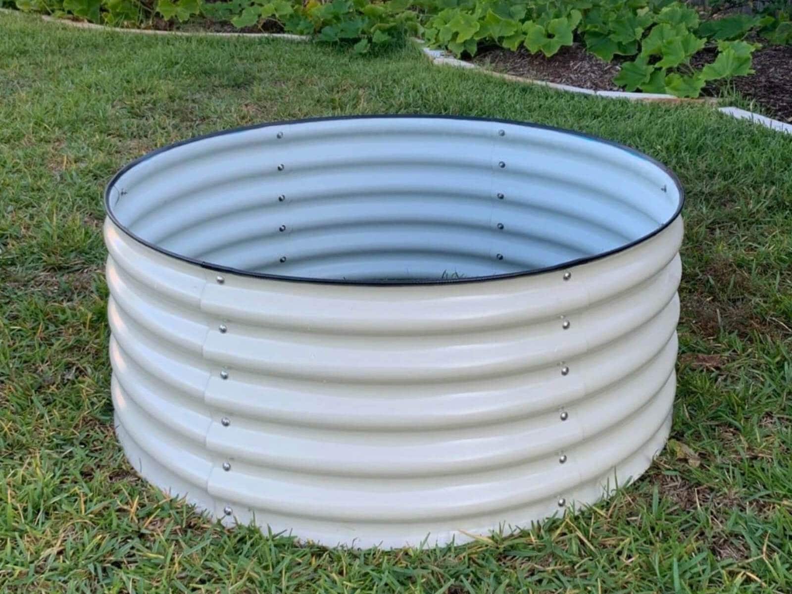 Vego Garden 42-in W x 42-in L x 17-in H Pearl White Metal Raised Garden Bed