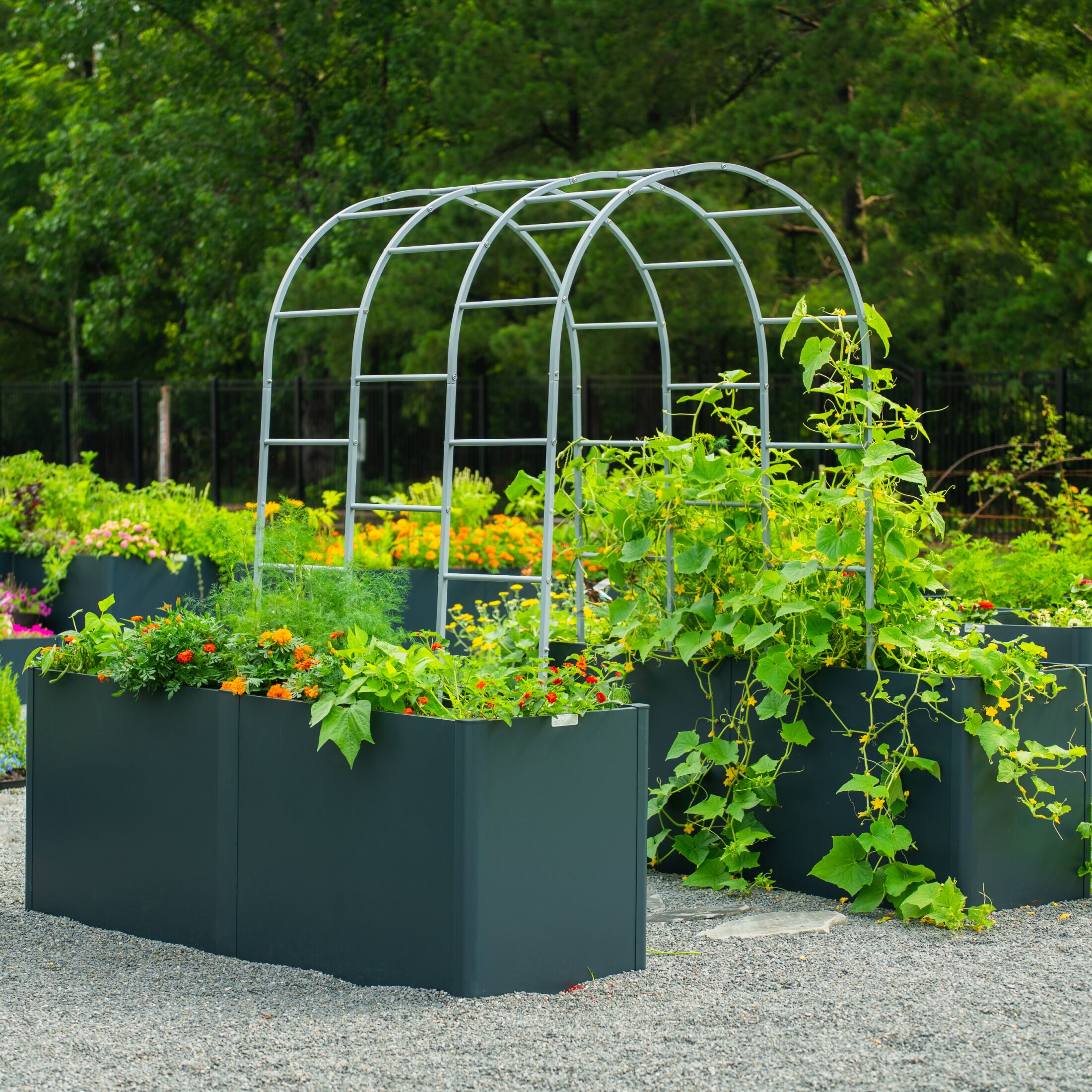 Vego Garden 22-cu ft 27-in W x 83-in L x 17-in H Midnight Blue Galvanized Metal Raised Garden Bed