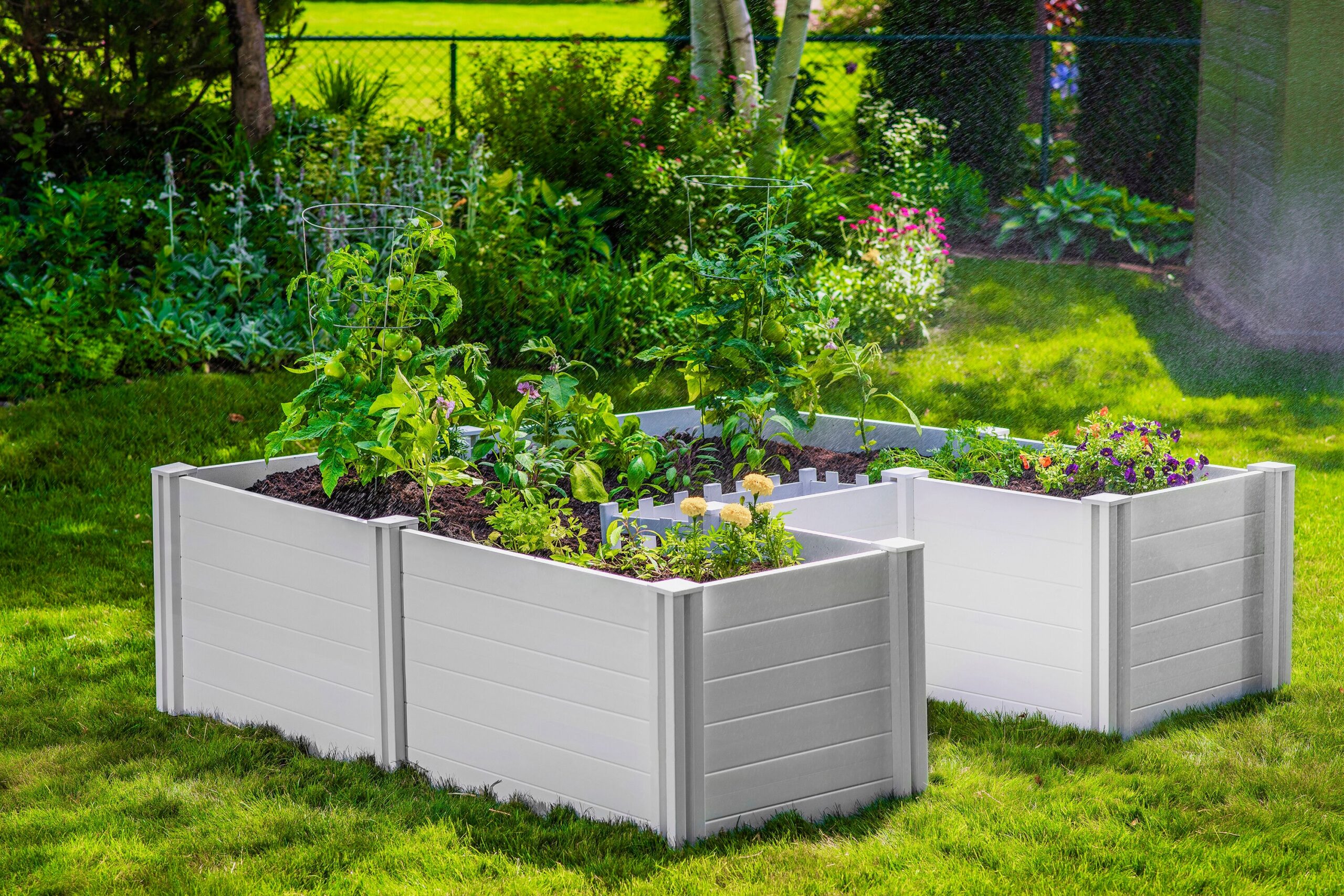 Vita 50-cu ft 72-in W x 72-in L x 22-in H Elevated White Vinyl Raised Garden Bed