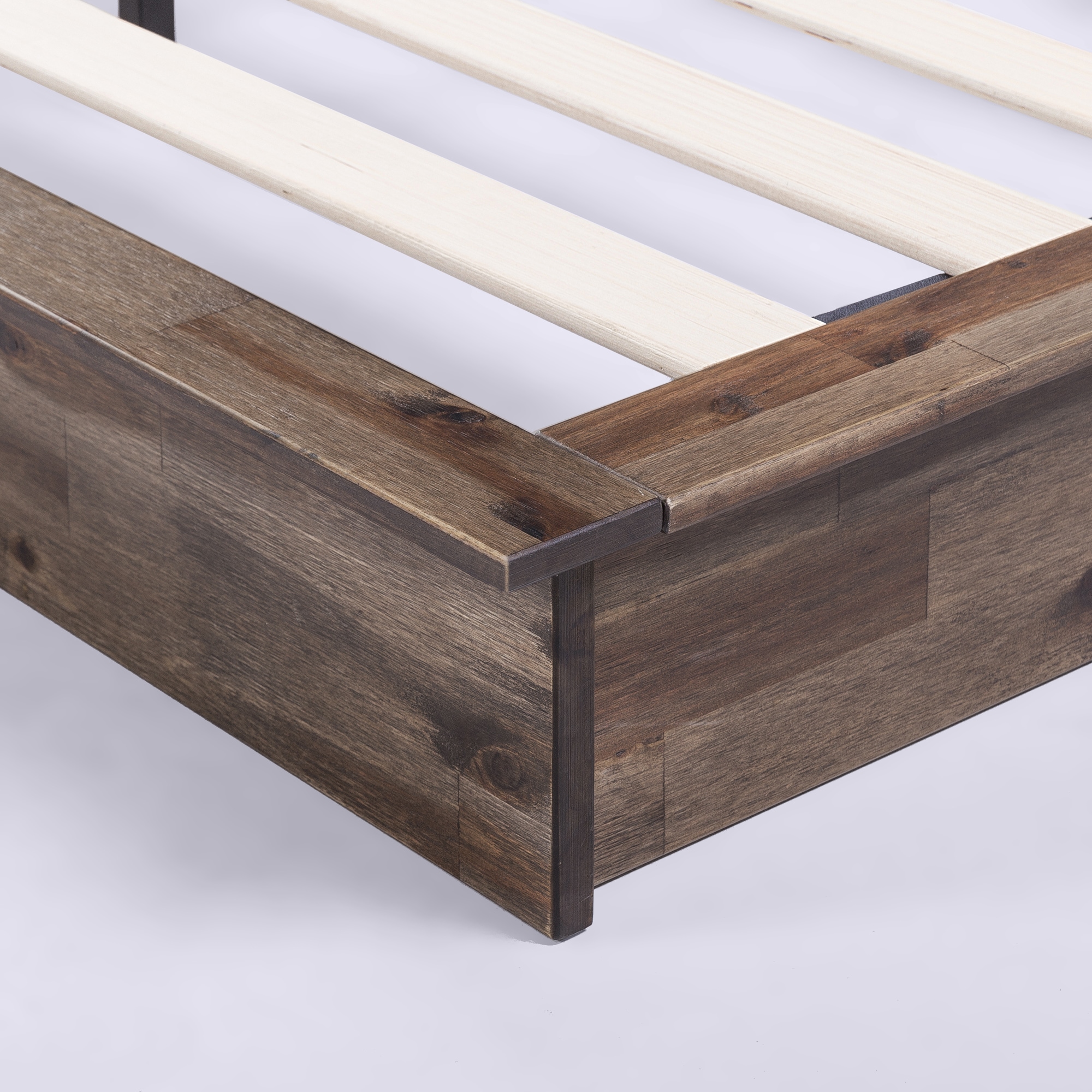Zinus Queen Woodgrain Wood Platform Bed with Headboard