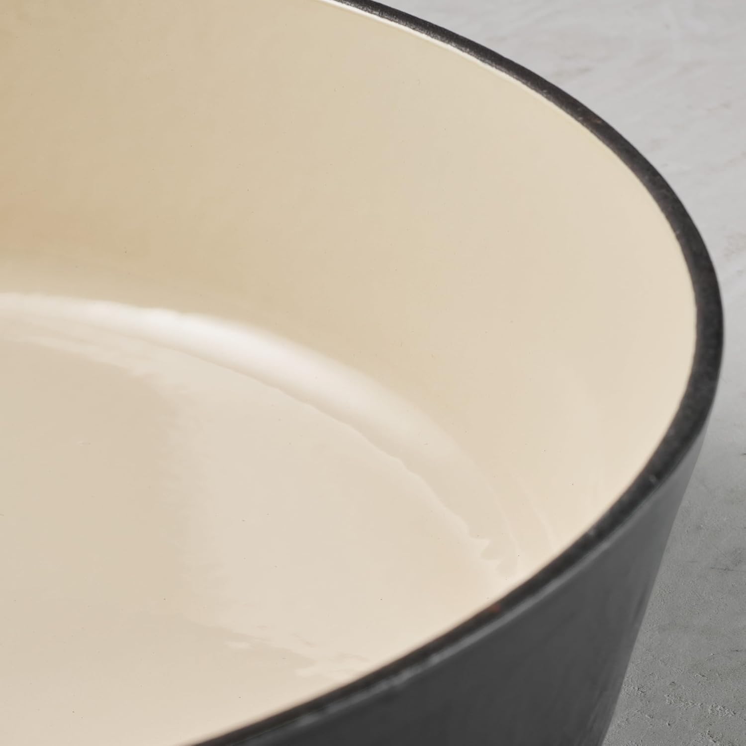 Tramontina Bestow Enameled Cast Iron Dutch Oven Pot with Lid, Round 5.5-quart, Smoke (Gold Knob)