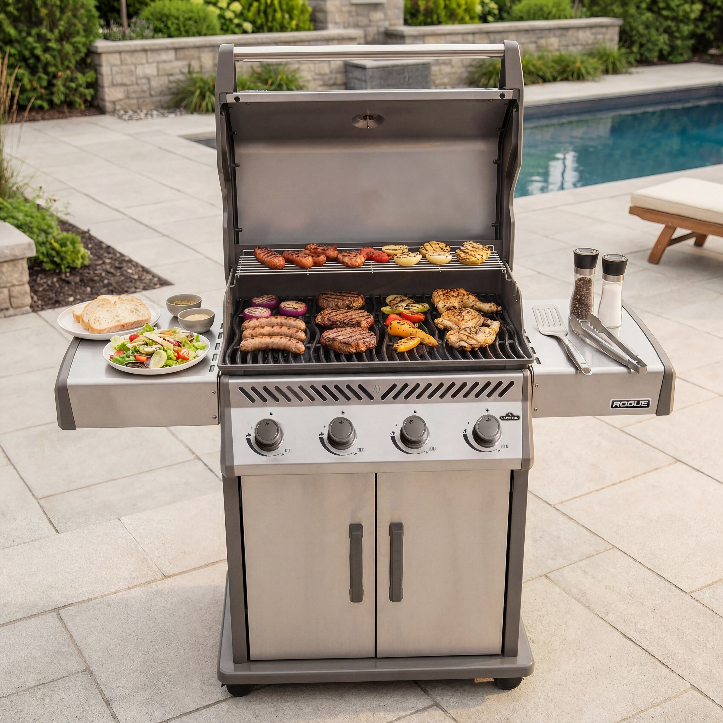 NAPOLEON Rogue 525 Series Stainless Steel 4 -Burner Liquid Propane Gas Grill
