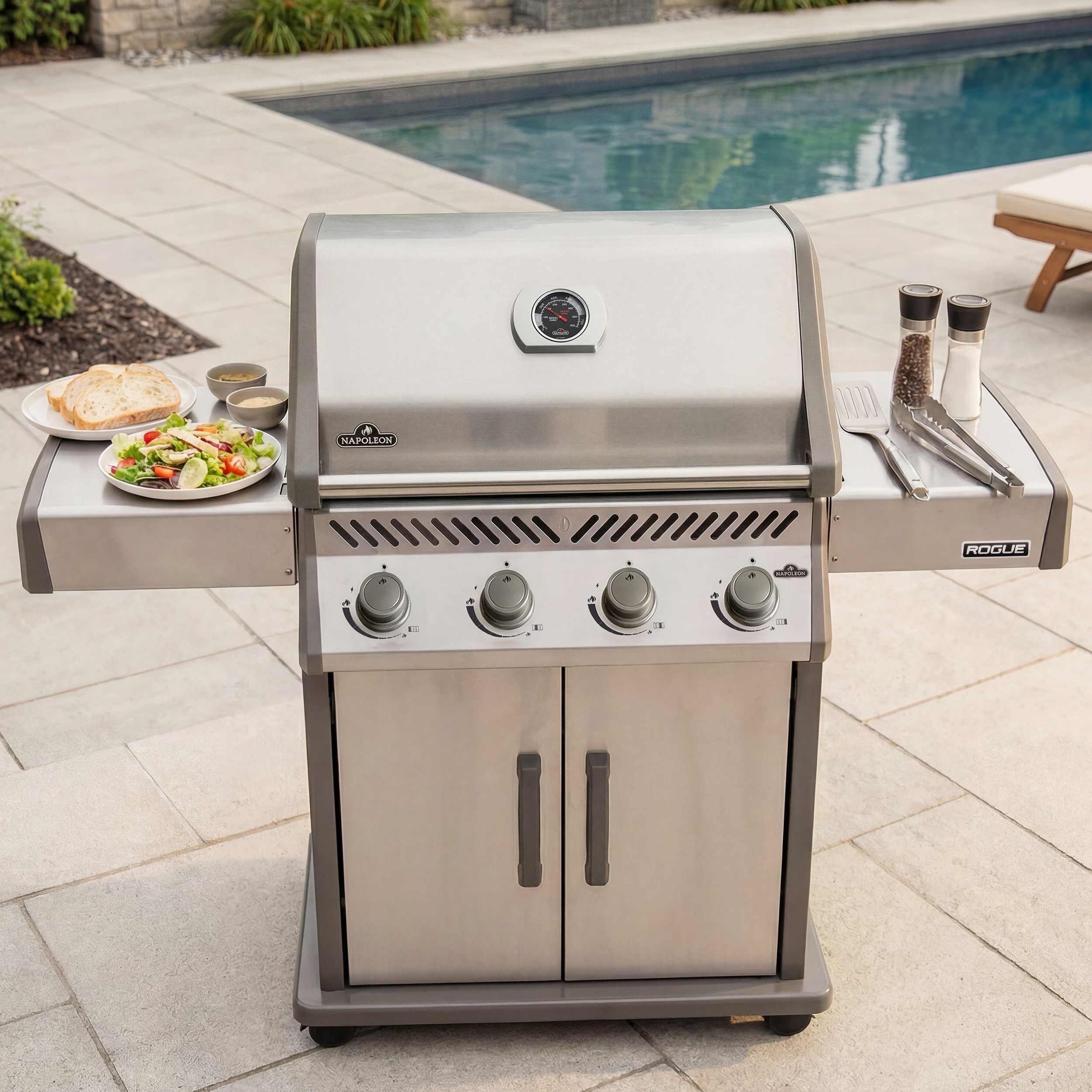 NAPOLEON Rogue 525 Series Stainless Steel 4 -Burner Liquid Propane Gas Grill