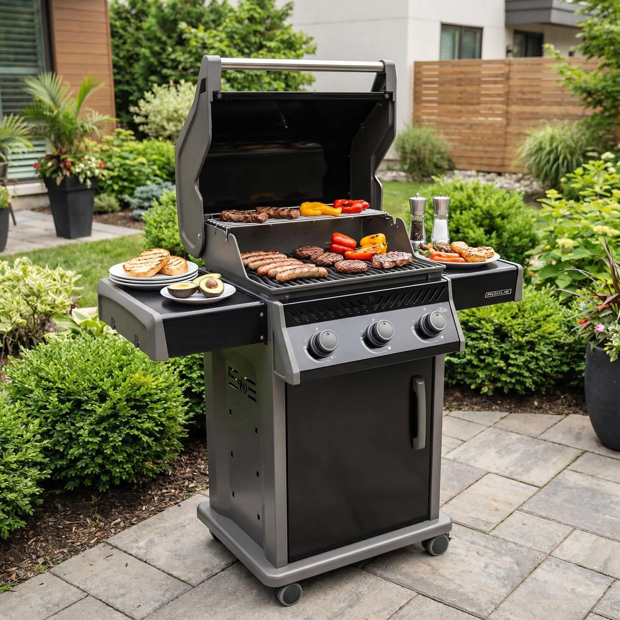 NAPOLEON Rogue 425 Series Black 3 -Burner Liquid Propane Gas Grill