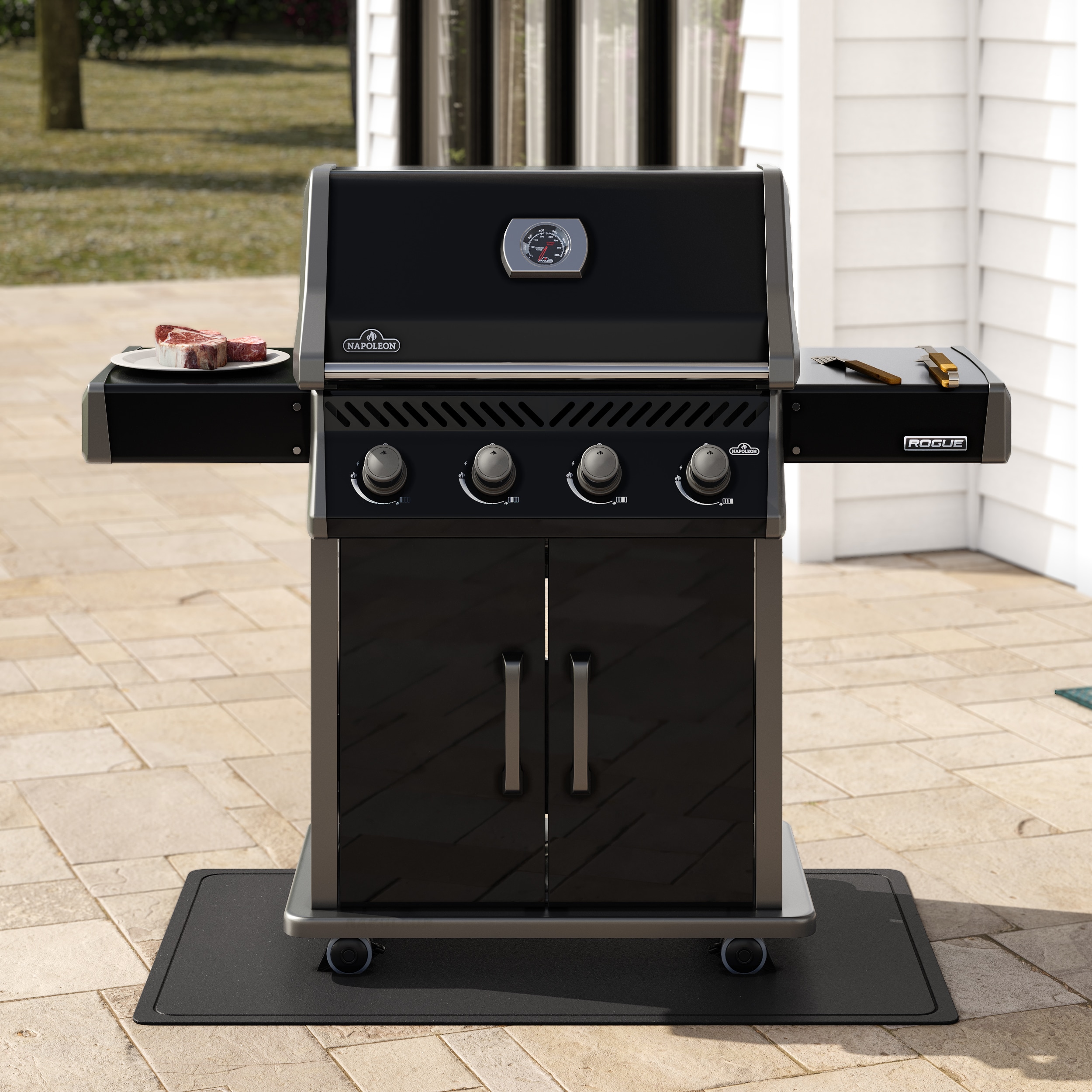 NAPOLEON Rogue 525 Series Black 4 -Burner Natural Gas Grill