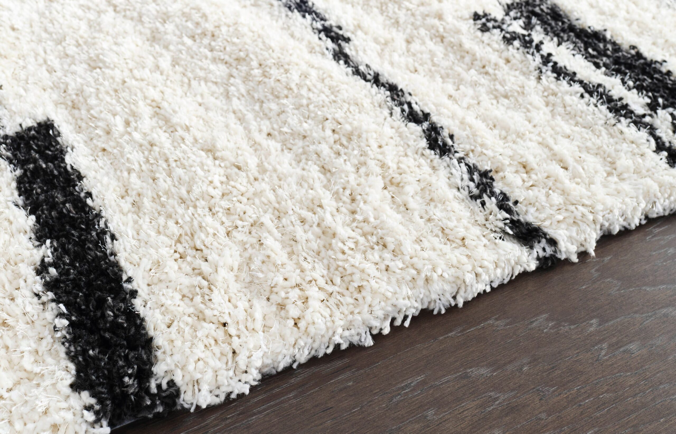 Origin 21 Fractured Paths 9 x 12 (ft) Polyester/Polypropylene Black/White Rectangular Indoor Abstract Mid-Century Modern Spot Clean Only Area rug