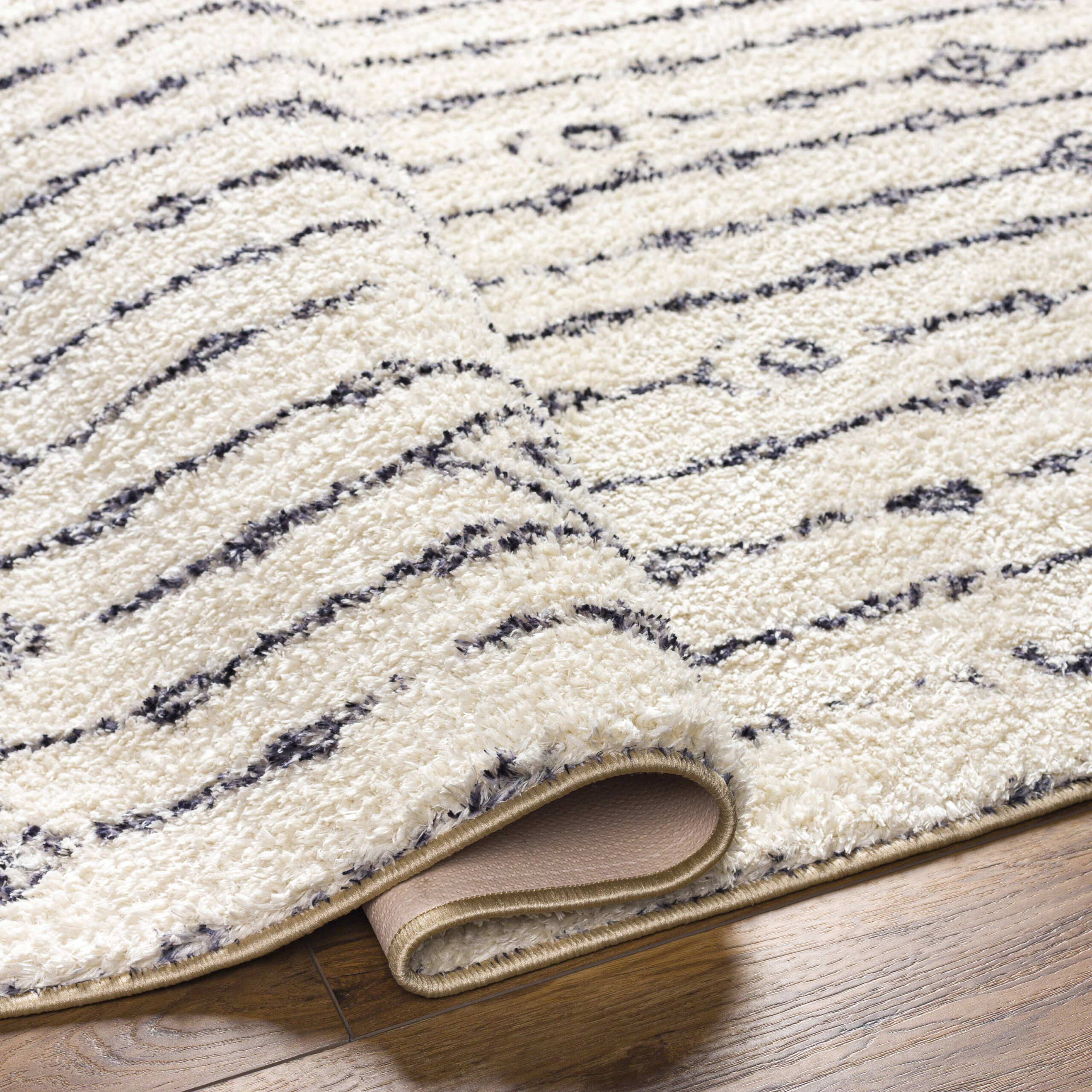 Origin 21 Diamond Link Shag 9 x 12 (ft) Loomed Polyester Ivory/Gray Rectangular Indoor Geometric Global Machine washable Pet Friendly Area rug