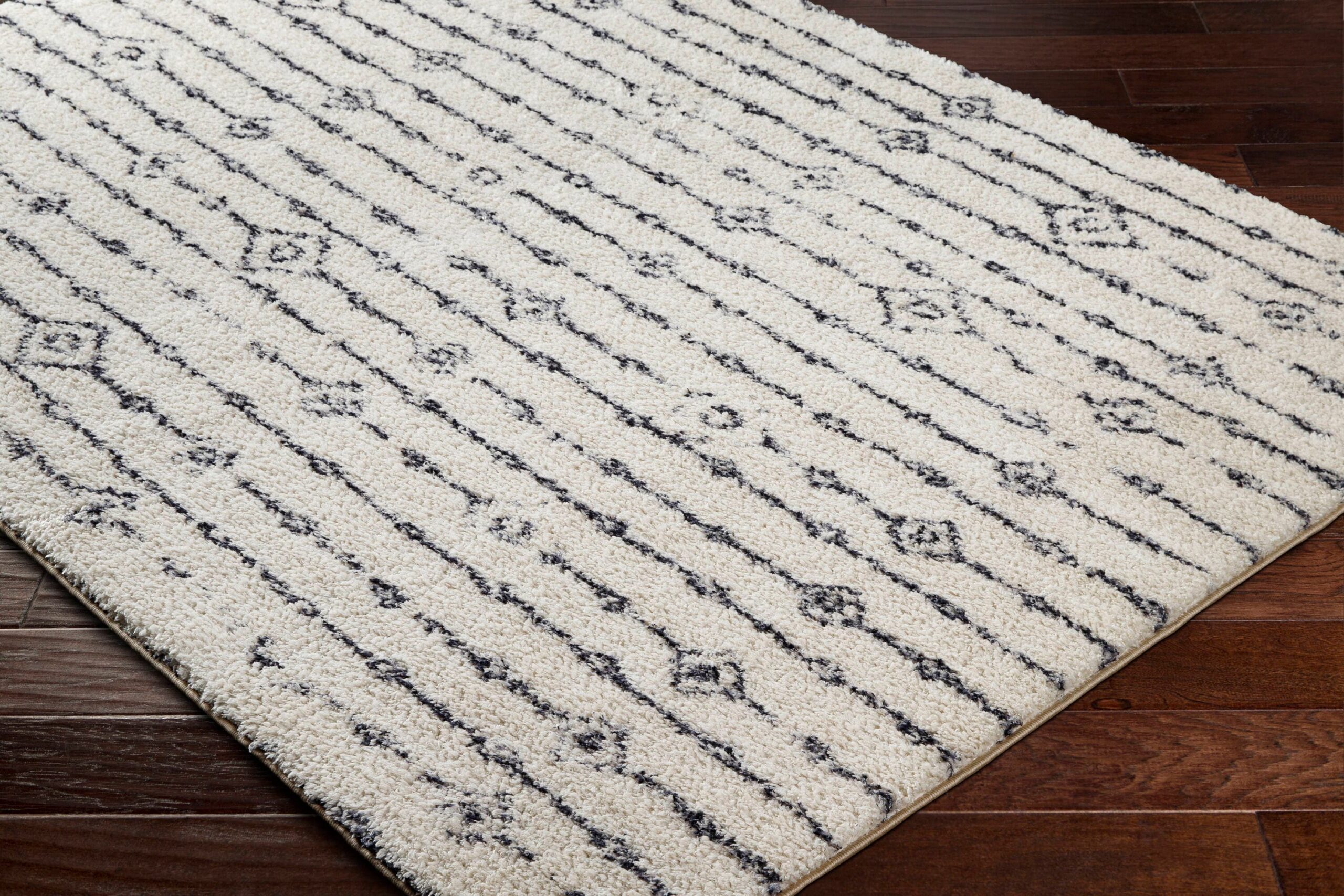Origin 21 Diamond Link Shag 9 x 12 (ft) Loomed Polyester Ivory/Gray Rectangular Indoor Geometric Global Machine washable Pet Friendly Area rug